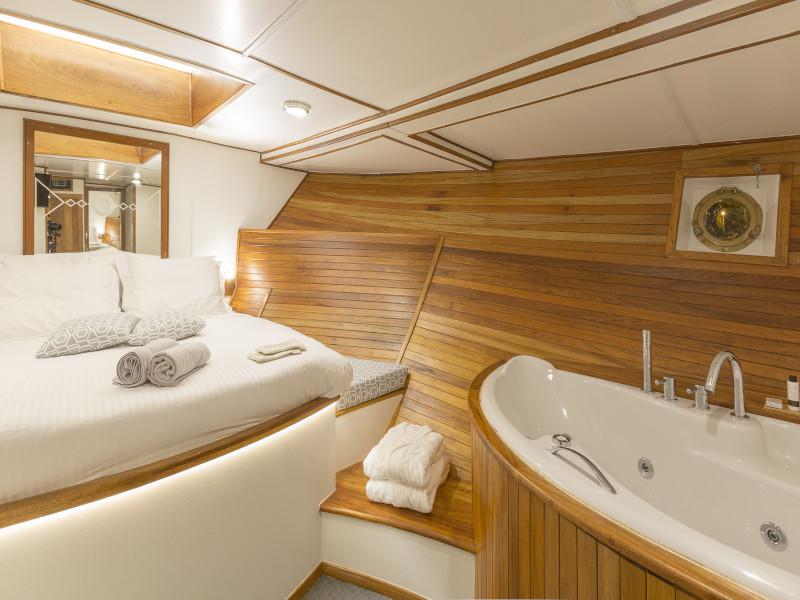 Book yachts online - other - Greek Motorsailer - Cosmos - rent