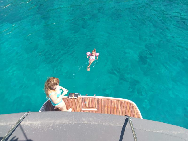 Book yachts online - motorboat - Antares 36 Fly - Setemana - rent