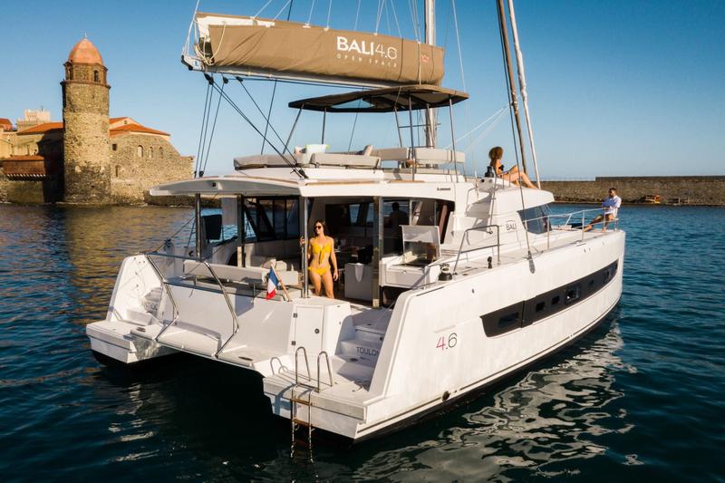 Book yachts online - catamaran - Bali 4.6 - NIA - rent