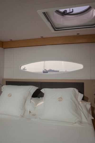 Book yachts online - catamaran - Victoria 67 - Magec - rent