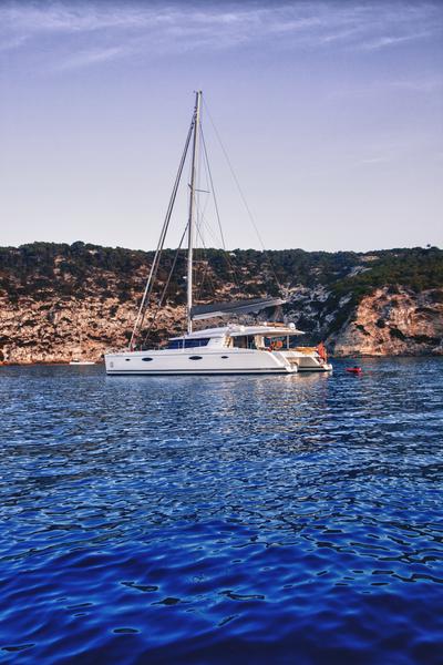 Book yachts online - catamaran - Victoria 67 - Magec - rent