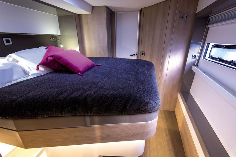 Book yachts online - catamaran - Bali 5.4. - Amura - rent