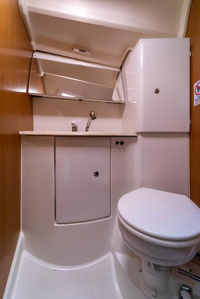 Book yachts online - sailboat - Sun Odyssey 42 i - Mesogeios - rent