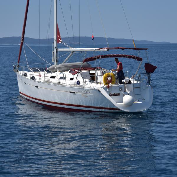 Book yachts online - sailboat - Oceanis 393 Clipper - Škuribanda (refitted 2021) - rent