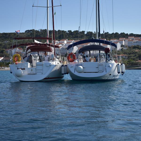 Book yachts online - sailboat - Oceanis 393 Clipper - Škuribanda (refitted 2021) - rent
