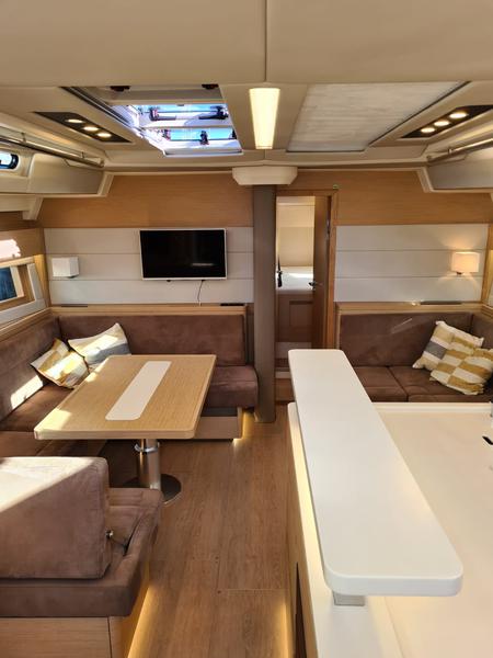 Book yachts online - sailboat - Hanse 588 - STARDUST 1 - rent