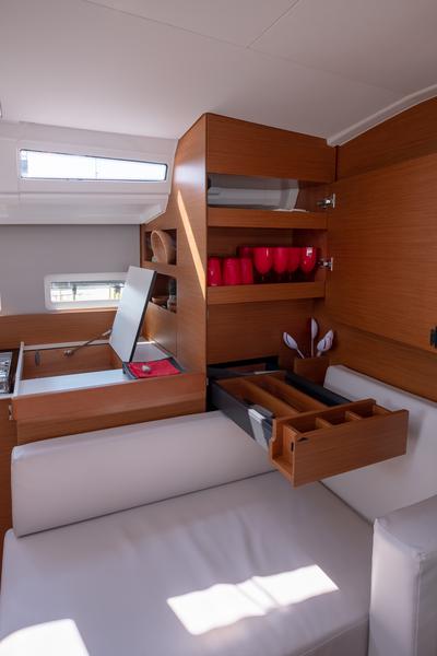 Book yachts online - sailboat - Sun Odyssey 410 - Sammy - rent
