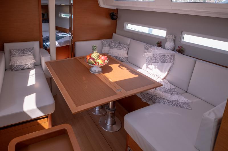 Book yachts online - sailboat - Sun Odyssey 410 - Sammy - rent