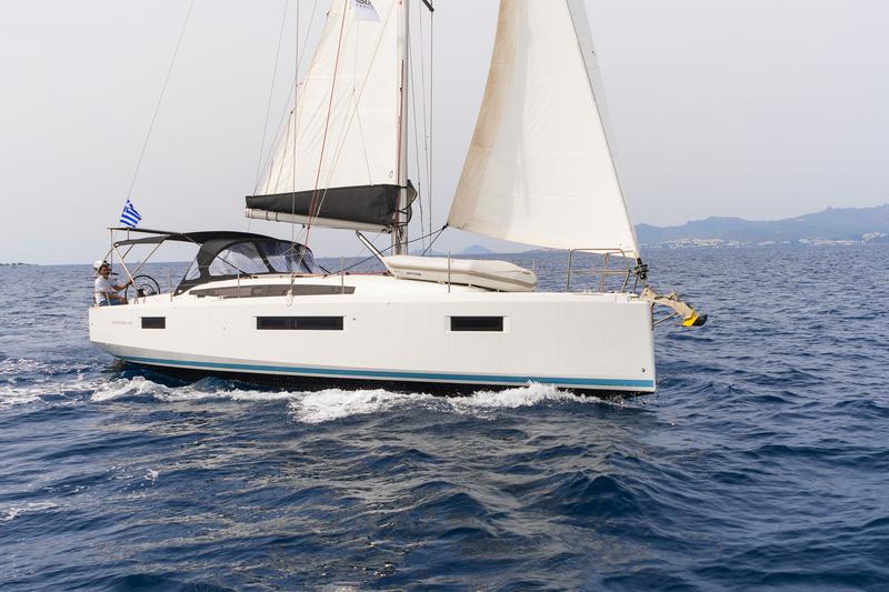Book yachts online - sailboat - Sun Odyssey 410 - Jeanneau S.O 410 - rent