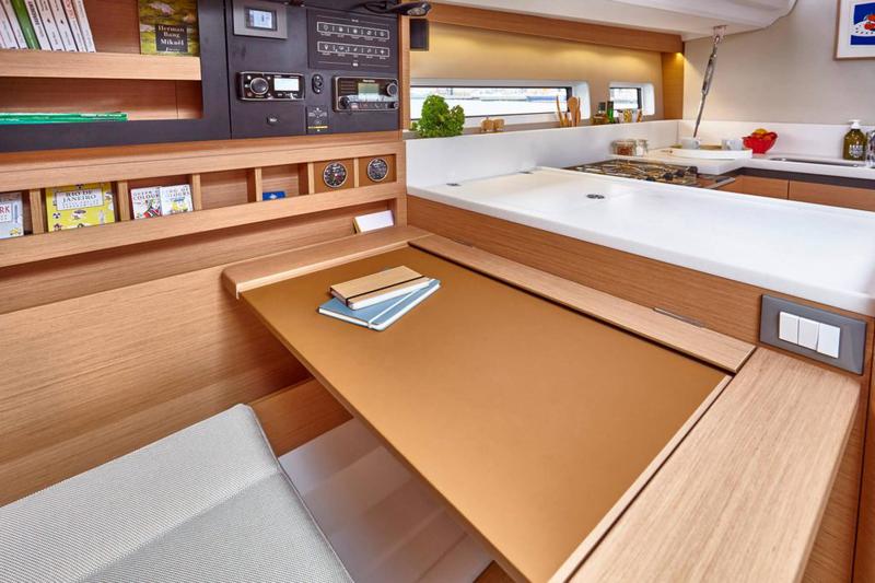 Book yachts online - sailboat - Sun Odyssey 440 - Virginia (A/C, Gen. 10kVA, Watermaker 160L/h, Electric Winch) - rent