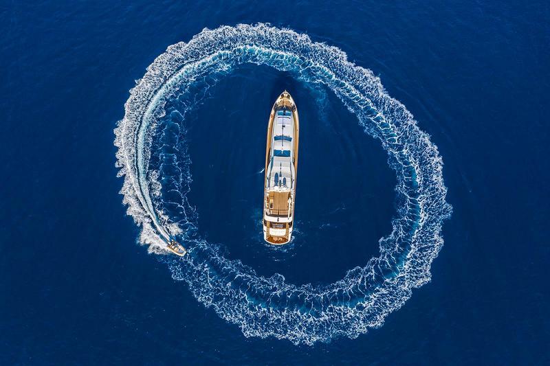 Book yachts online - motorboat - Falcon 115 - Sanref - rent