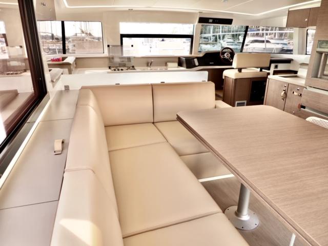 Book yachts online - powercatamaran - Bali 4.3 MY - SIERRA - rent