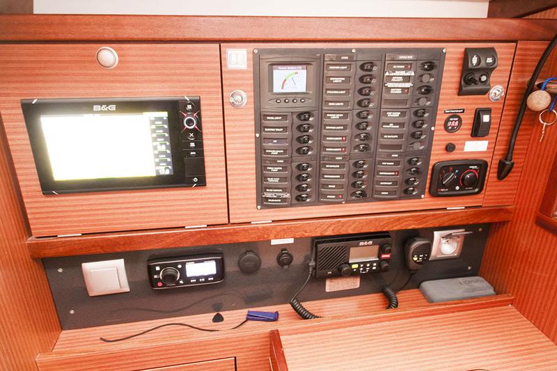 Book yachts online - sailboat - Delphia 47-4 - TEAM ADVENTURE - rent