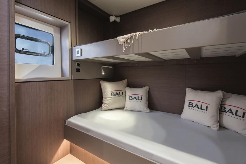 Book yachts online - catamaran - Bali 4.8 - ESTHERA - rent