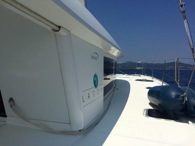 Book yachts online - catamaran - Lagoon 400 - Nusa - rent