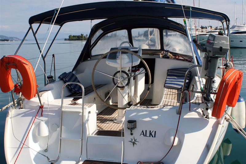 Book yachts online - sailboat - Sun Odyssey 37 - ALKI - rent