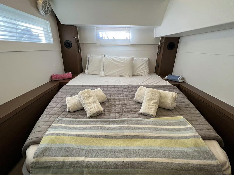 Book yachts online - catamaran - Lagoon 46 - MPLE (air condition, generator, water maker)    _Skippered Only_ - rent