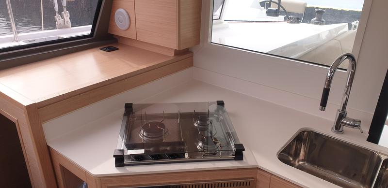 Book yachts online - catamaran - Nautitech 40 Open - Lullaby - rent