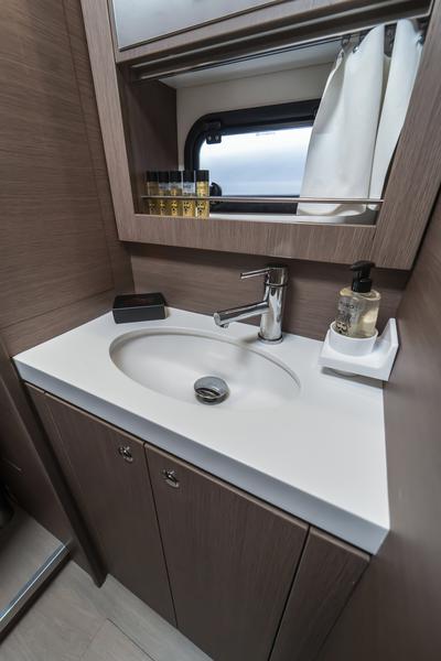 Book yachts online - catamaran - Bali 5.4. - Elena - rent
