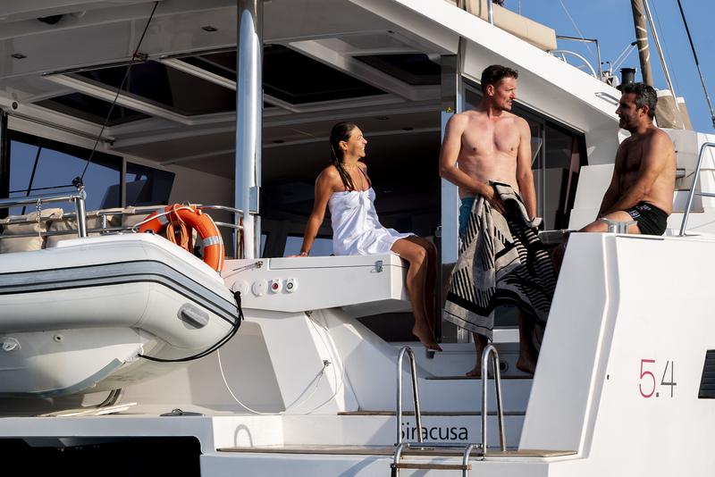 Book yachts online - catamaran - Bali 5.4. - Elena - rent