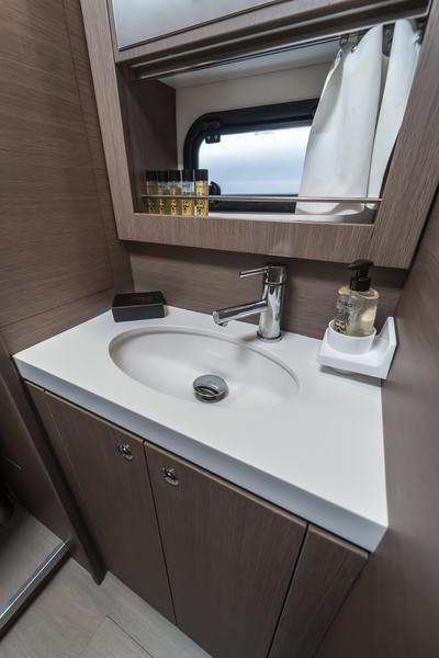 Book yachts online - catamaran - Bali 5.4. - Elena - rent