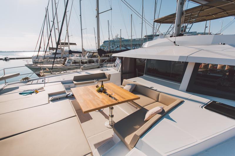 Book yachts online - catamaran - Bali 5.4. - Sikelia - rent