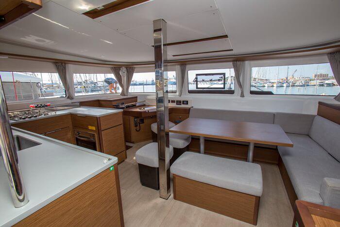 Book yachts online - catamaran - Lagoon 46 - SH3 - rent
