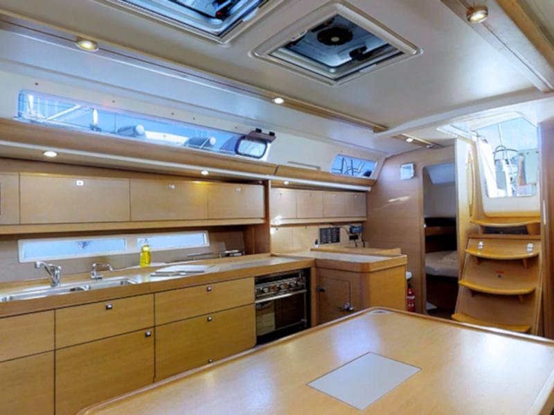 Book yachts online - sailboat - Dufour 450 Grand Large - COMODO - rent