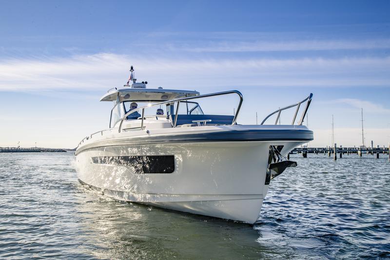 Book yachts online - motorboat - Nimbus Tender T11 - RUDDY - rent