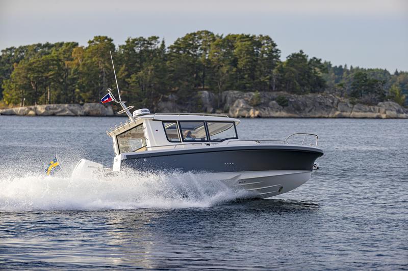 Book yachts online - motorboat - Nimbus Commuter 9 - STICH - rent