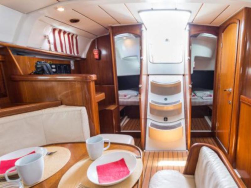 Book yachts online - sailboat - Oceanis 411 Clipper - Simonetta (Bow Thruster, electric heads, Solar Panel) - rent