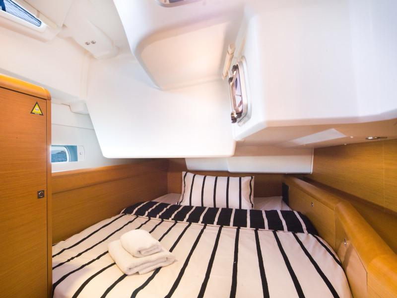 Book yachts online - sailboat - Sun Odyssey 509 - YOLO - rent