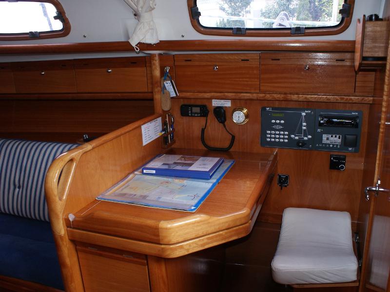 Book yachts online - sailboat - Bavaria 30 - ANA - rent