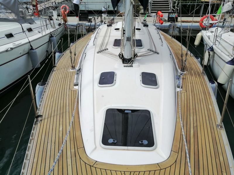 Book yachts online - sailboat - Elan 40 - Peter Pan - rent