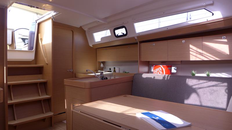 Book yachts online - sailboat - Dufour 360 - Mar me Quer - rent