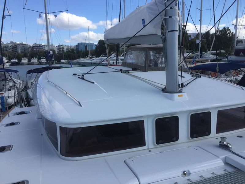 Book yachts online - catamaran - Lagoon 400 S2 - IRIS (1 SUP free of charge) - rent
