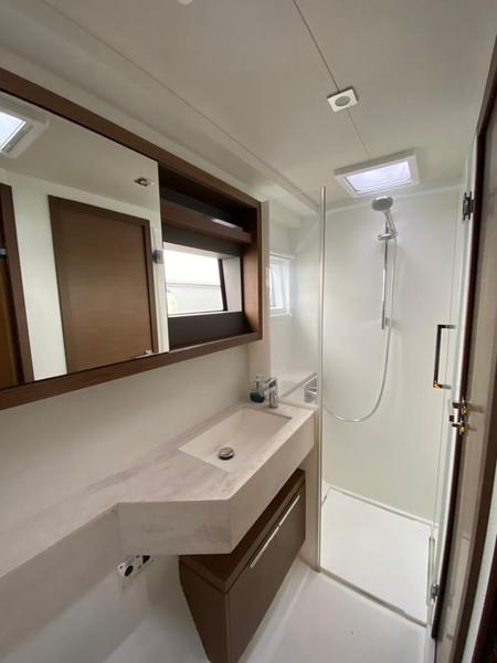 Book yachts online - catamaran - Lagoon 50 - VICTORIA (VIP EQUIPPED, Generator, Air-condition, Watermaker, Teak cockpit, Underwater lights, TV, Icemaker, 2 SUP, Wifi) *Skippered only* - rent