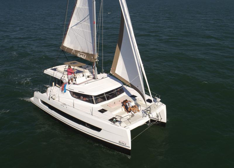 Book yachts online - catamaran - Bali Catspace - PERSEIDS (Generator, Air-condition, 1 SUP free of charge) - rent