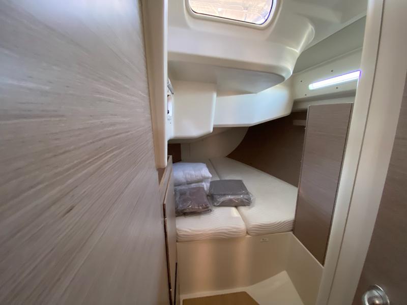 Book yachts online - sailboat - Hanse 458 - ZOE (Generator, Watermaker, Full teak deck, Pearl Grey Hull) - rent