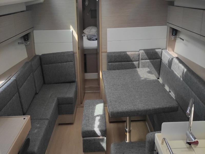 Book yachts online - sailboat - Hanse 458 - ZOE (Generator, Watermaker, Full teak deck, Pearl Grey Hull) - rent