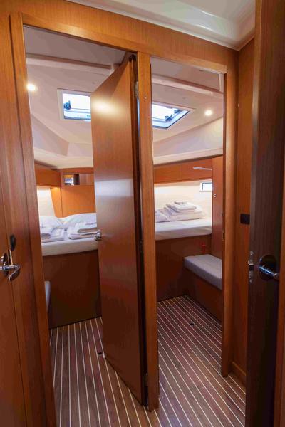 Book yachts online - sailboat - Bavaria 46 Cruiser - Classy - rent