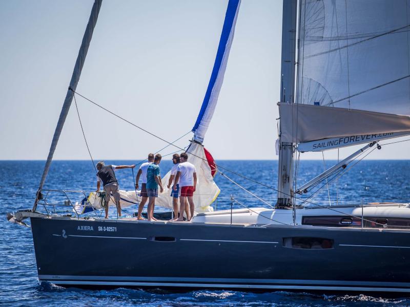 Book yachts online - sailboat - Oceanis 58 - Queen Axiera (crewed) - rent