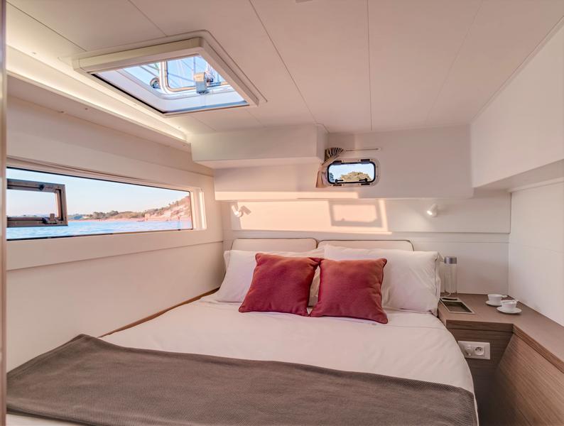 Book yachts online - catamaran - Lagoon 40 Owner Version - Lubina - rent