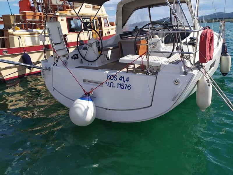 Book yachts online - sailboat - Oceanis 41.1 - KOS 41.4 - rent