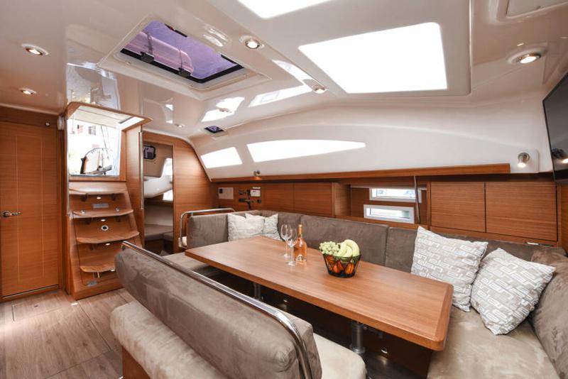Book yachts online - sailboat - Elan Impression 45.1 - SALI - rent