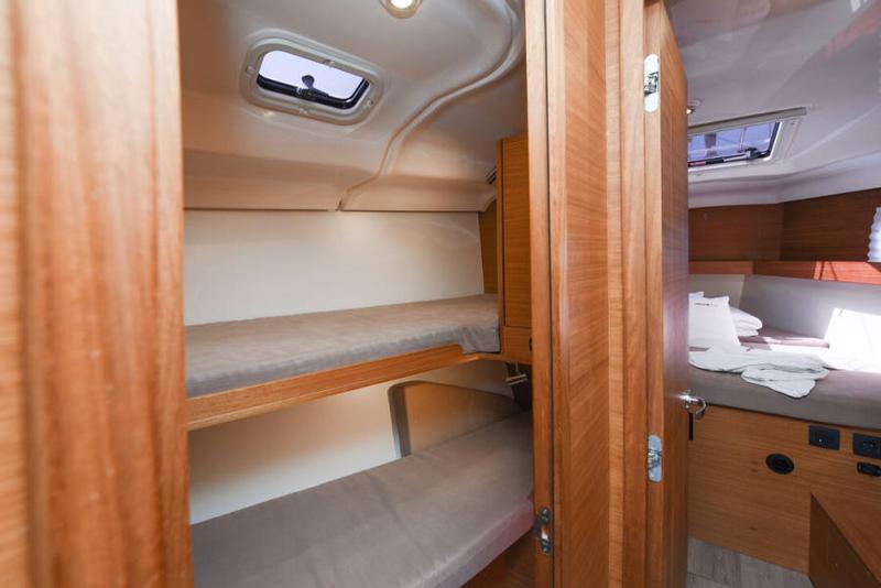 Book yachts online - sailboat - Elan Impression 45.1 - SALI - rent