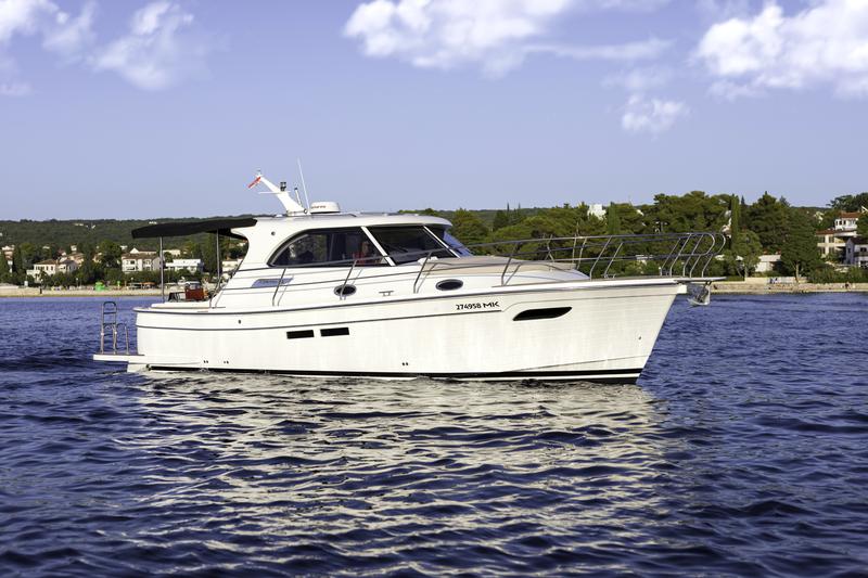 Book yachts online - motorboat - Adriana 36 - Gaja - rent