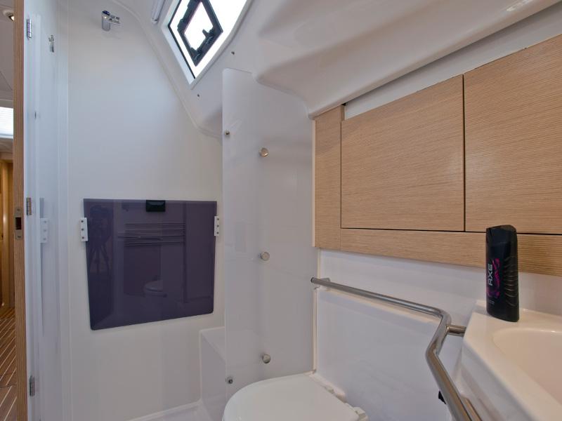 Book yachts online - sailboat - Elan 45 Impression - KYRA - rent