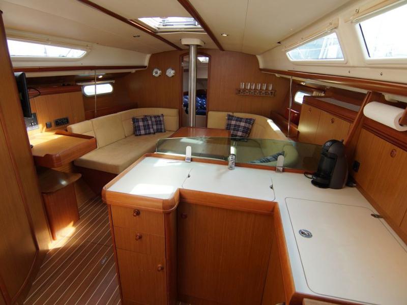 Book yachts online - sailboat - Sun Odyssey 39i - Bookie Too - rent