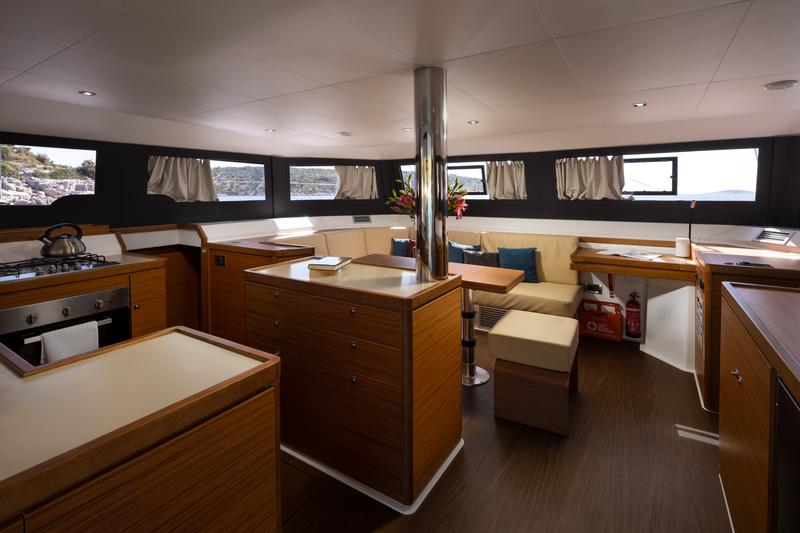 Book yachts online - catamaran - Dufour Catamaran 48 5c+5h - INRADA - rent